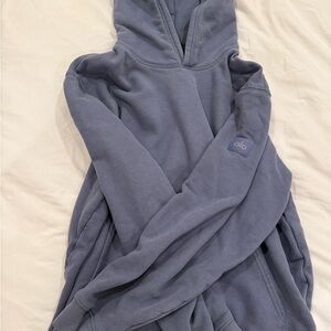 ALO Yoga Renown Heavy Weight Hoodie in Dark Blue Size Medium.
